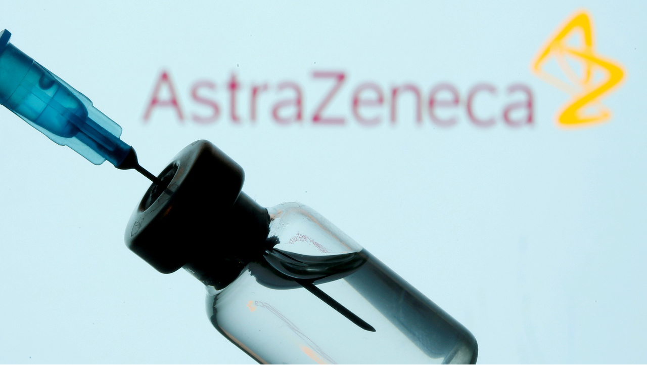 Covid-19: AstraZeneca pede autorização para tratamento inédito com anticorpos