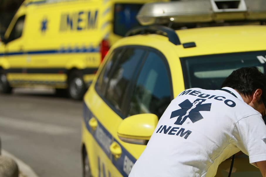 INEM licenciou mais 618 desfibrilhadores para locais públicos este ano